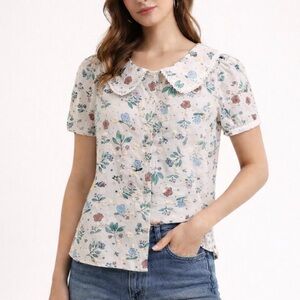 Dazy Floral Shirt with Peter Pan Collar